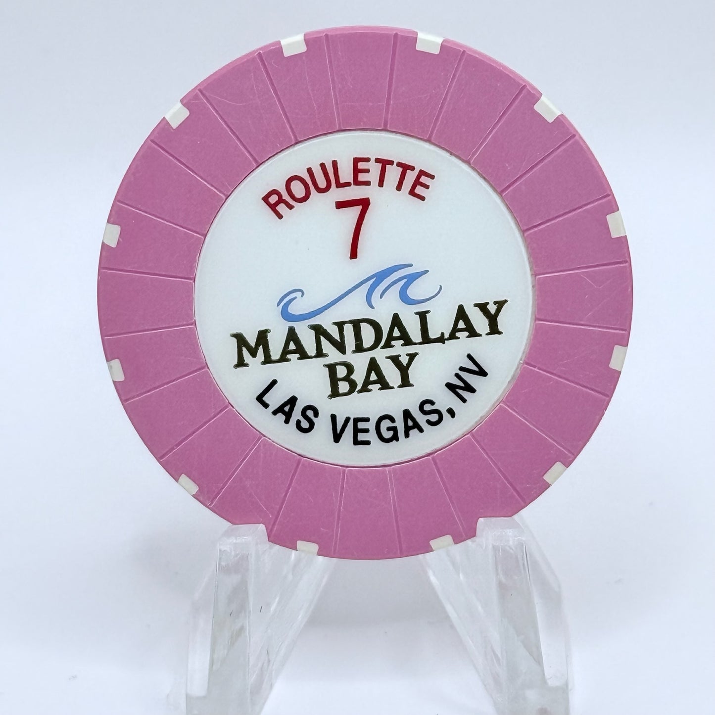 Mandalay Bay Las Vegas Nevada 1999 Series 107 Roulette Fuchsia Casino Chip V2944