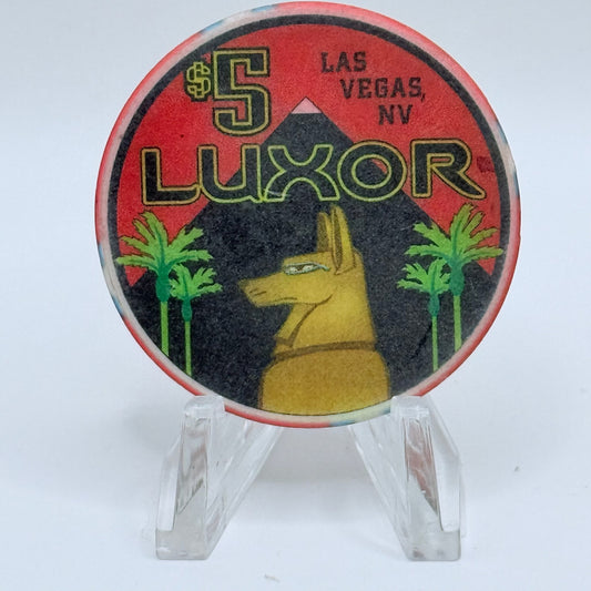 Luxor Las Vegas Nevada 2002 $5 Casino Chip E1332