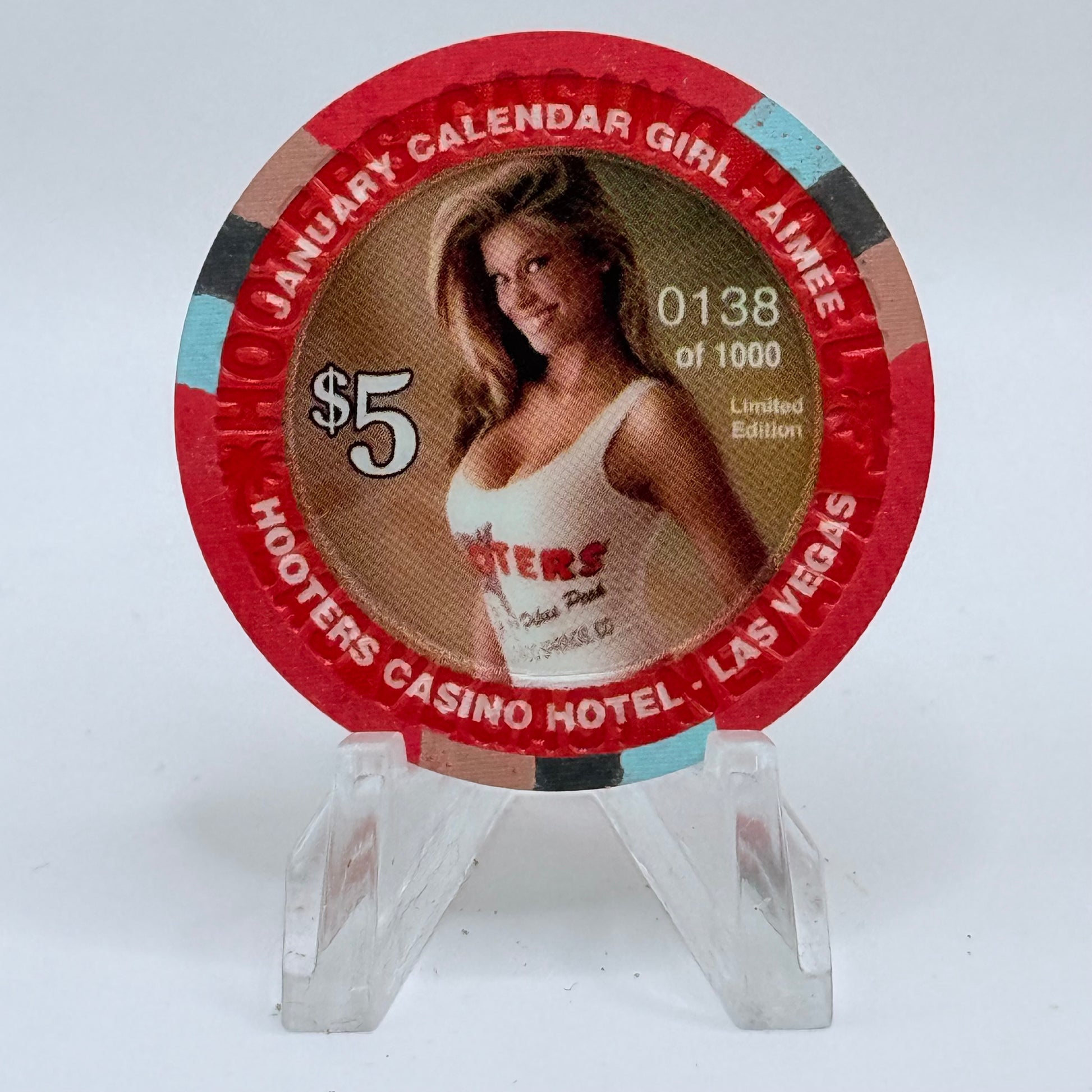 Hooters Casino Hotel Las Vegas Nevada 2006 ' Calendar Girl - Aimee' Series 4 LE $5 Casino Chip E5132