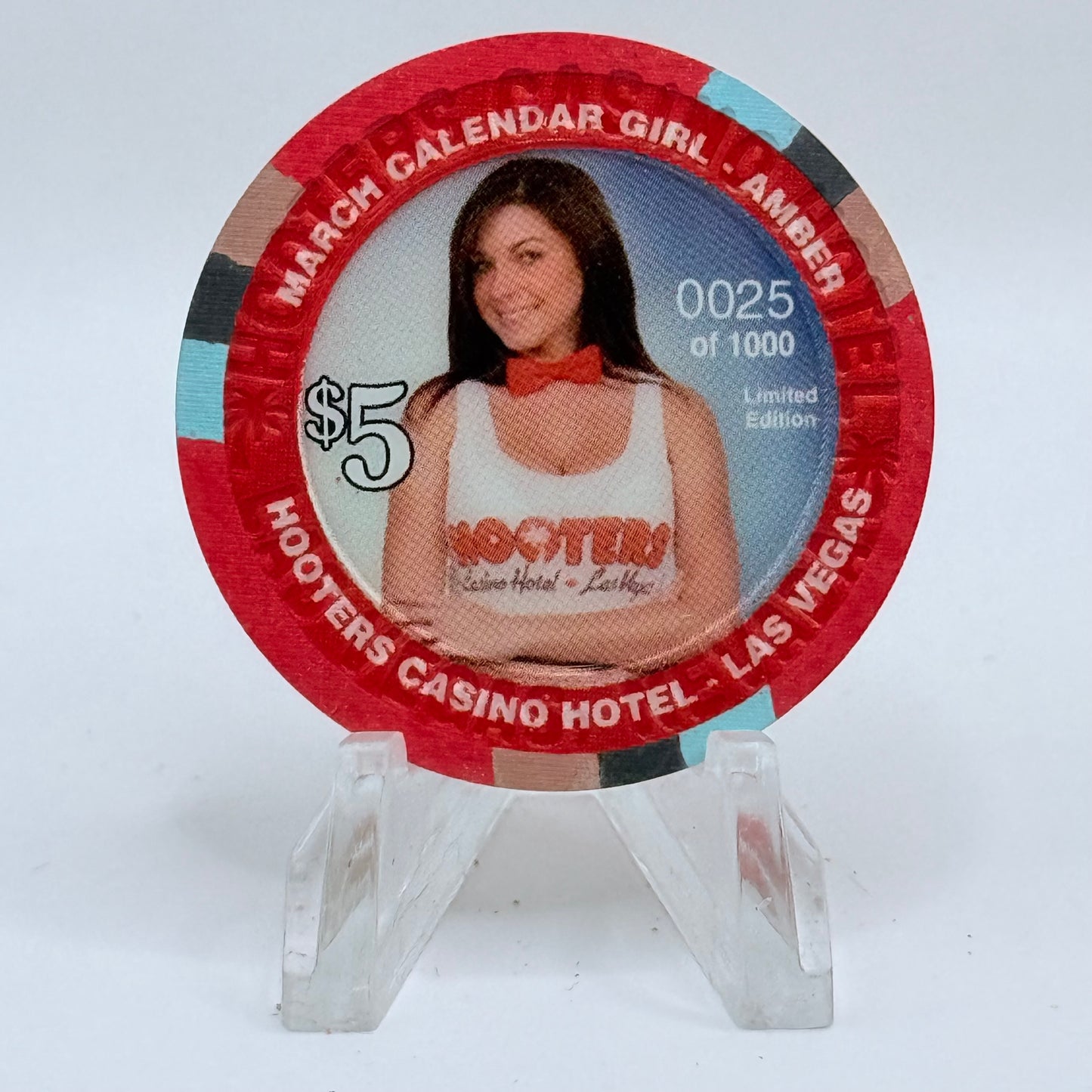 Hooters Casino Hotel Las Vegas Nevada 2006 'Calendar Girl - Amber' Series 4 LE $5 Casino Chip E5135