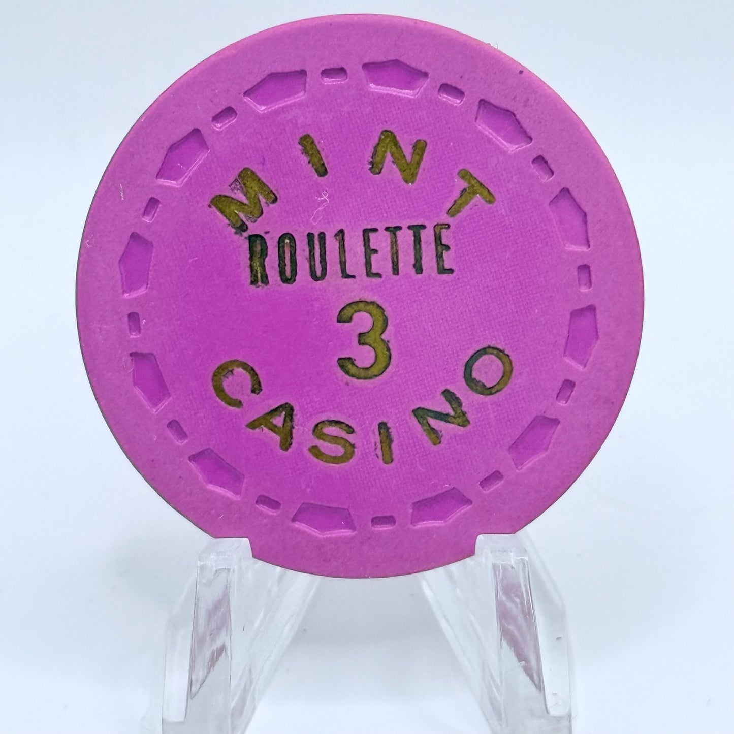 Mint Las Vegas Nevada 1967 Series 203 Roulette Purple Casino Chip N1923