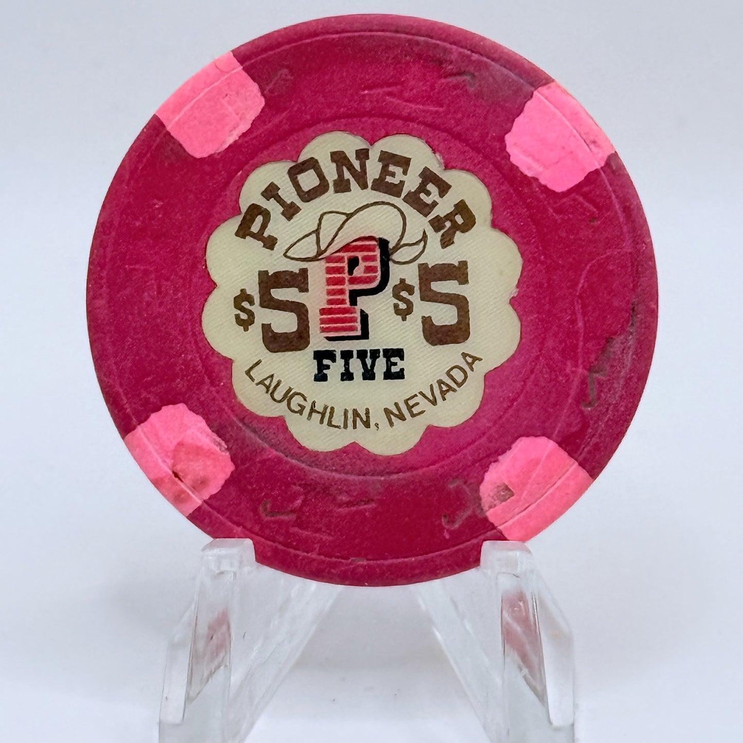 Pioneer Hotel & Gaming Hall Laughlin Nevada 1983 $5 Casino Chip N2355