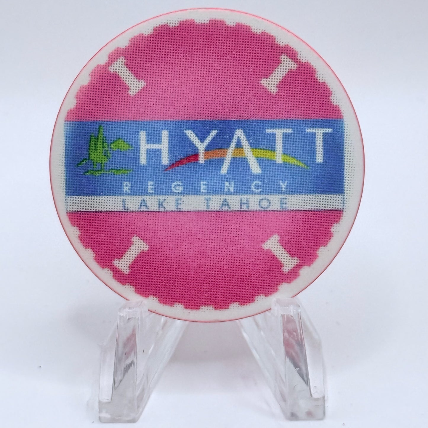 Hyatt Regency (Lake Tahoe) Incline Village Nevada 1991 'Pink' Series 1 Roulette Casino Chip N0708