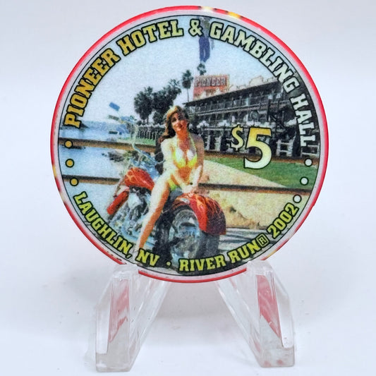 Pioneer Hotel & Gaming Hall Laughlin Nevada 2002 'River Run' LE $5 Casino Chip V9514