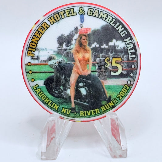 Pioneer Hotel & Gaming Hall Laughlin Nevada 2002 'River Run' LE $5 Casino Chip V9513