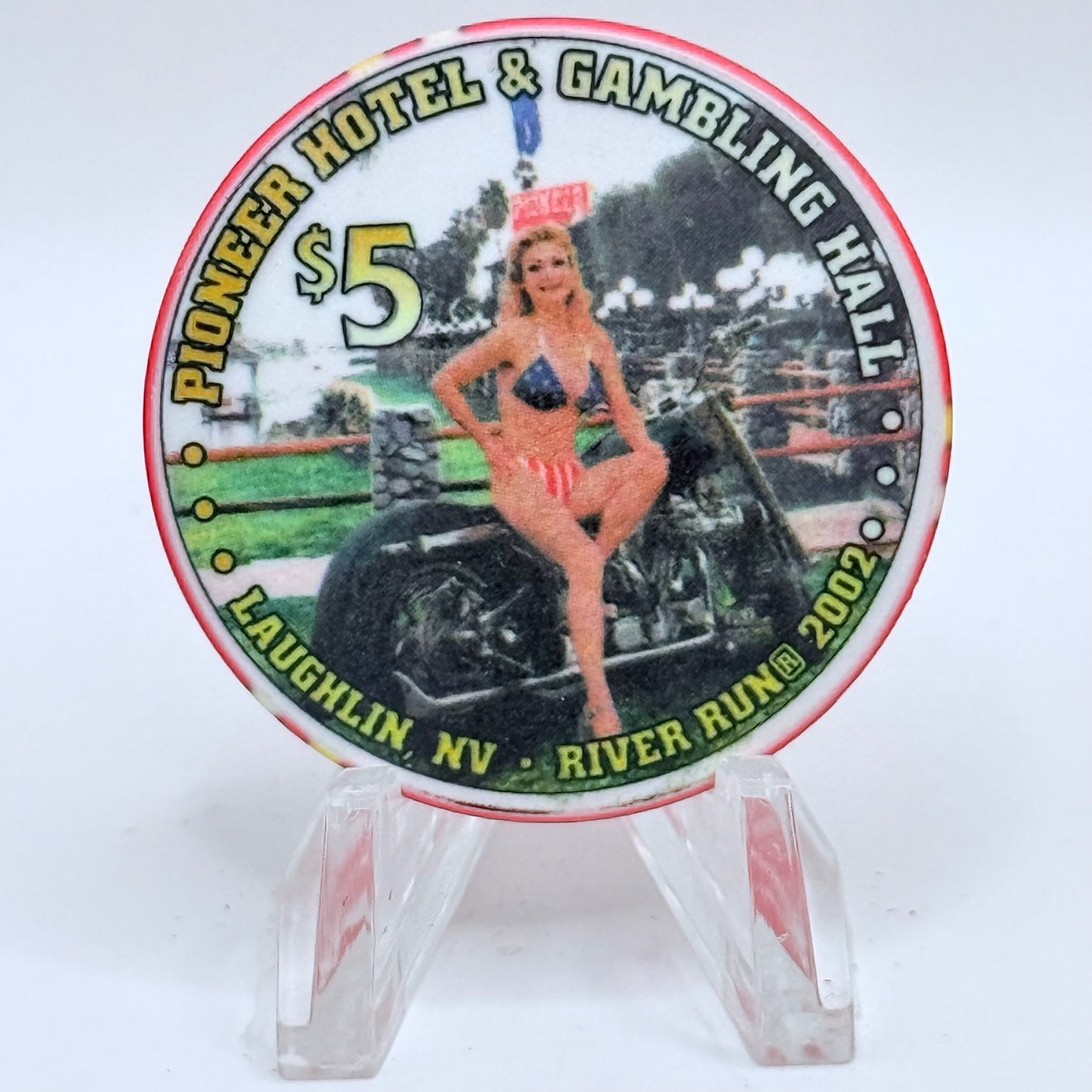 Pioneer Hotel & Gaming Hall Laughlin Nevada 2002 'River Run' LE $5 Casino Chip V9511