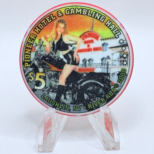 Pioneer Hotel & Gaming Hall Laughlin Nevada 2000 'River Run' LE $5 Casino Chip V5272