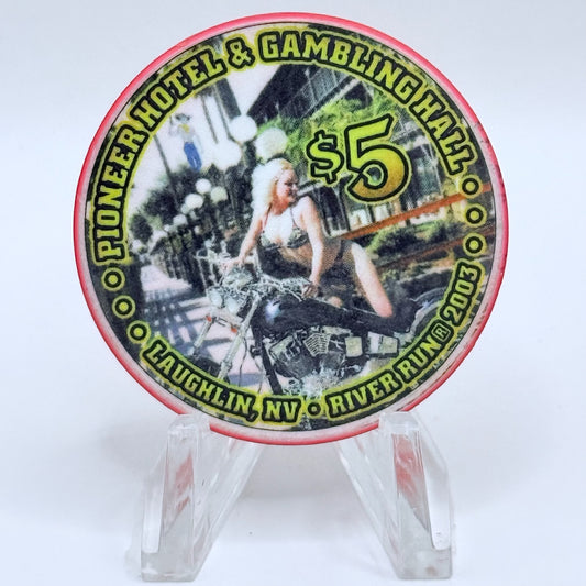 Pioneer Hotel & Gaming Hall Laughlin Nevada 2003 'River Run' LE $5 Casino Chip E2125