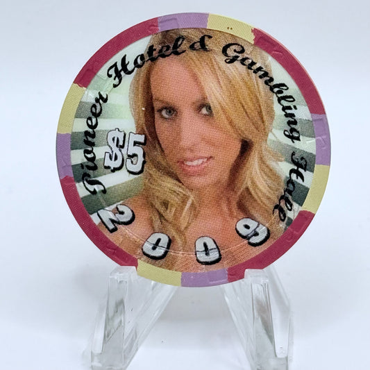 Pioneer Hotel & Gaming Hall Laughlin Nevada 2009 LE $5 Casino Chip E9185