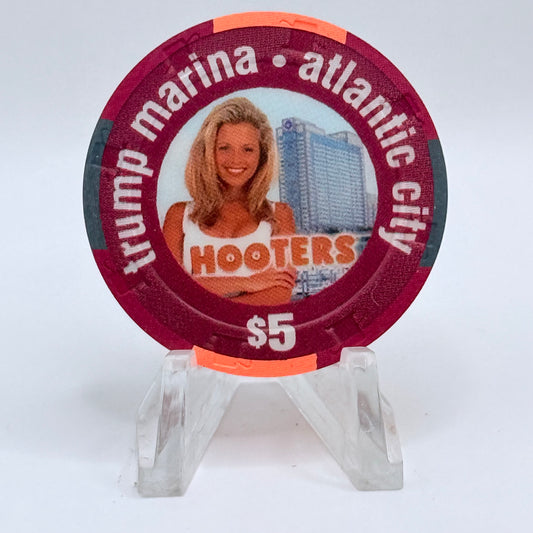 Trump Marina Huron Avenue Brigantine Blvd 'Hooters' LE $5 Casino Chip