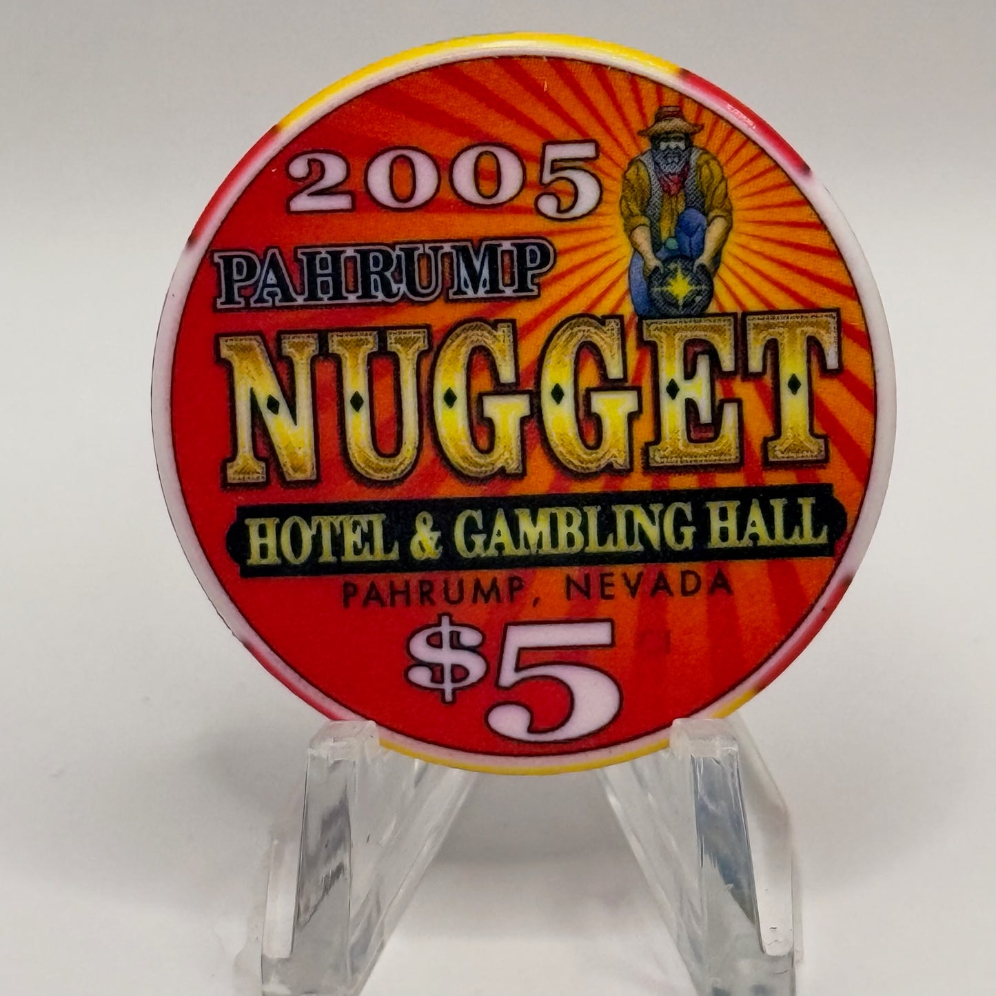 Pahrump Nugget Hotel & Gambling Hall Pahrump Nevada 2005 'Gateway To Death Valley' LE $5 Casino Chip E8540