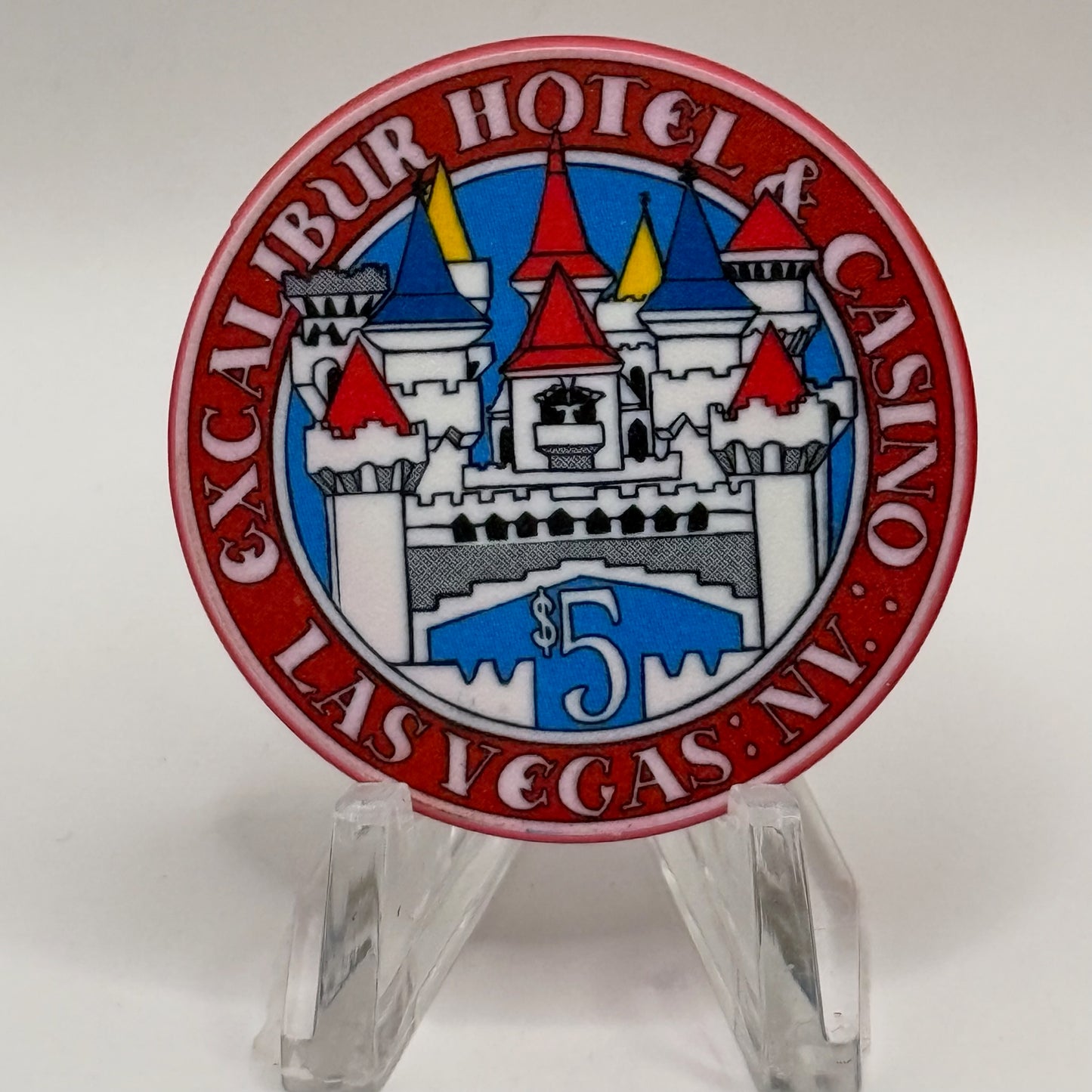 Excalibur Las Vegas Nevada 2002 'August' LE $5 Casino Chip E0401