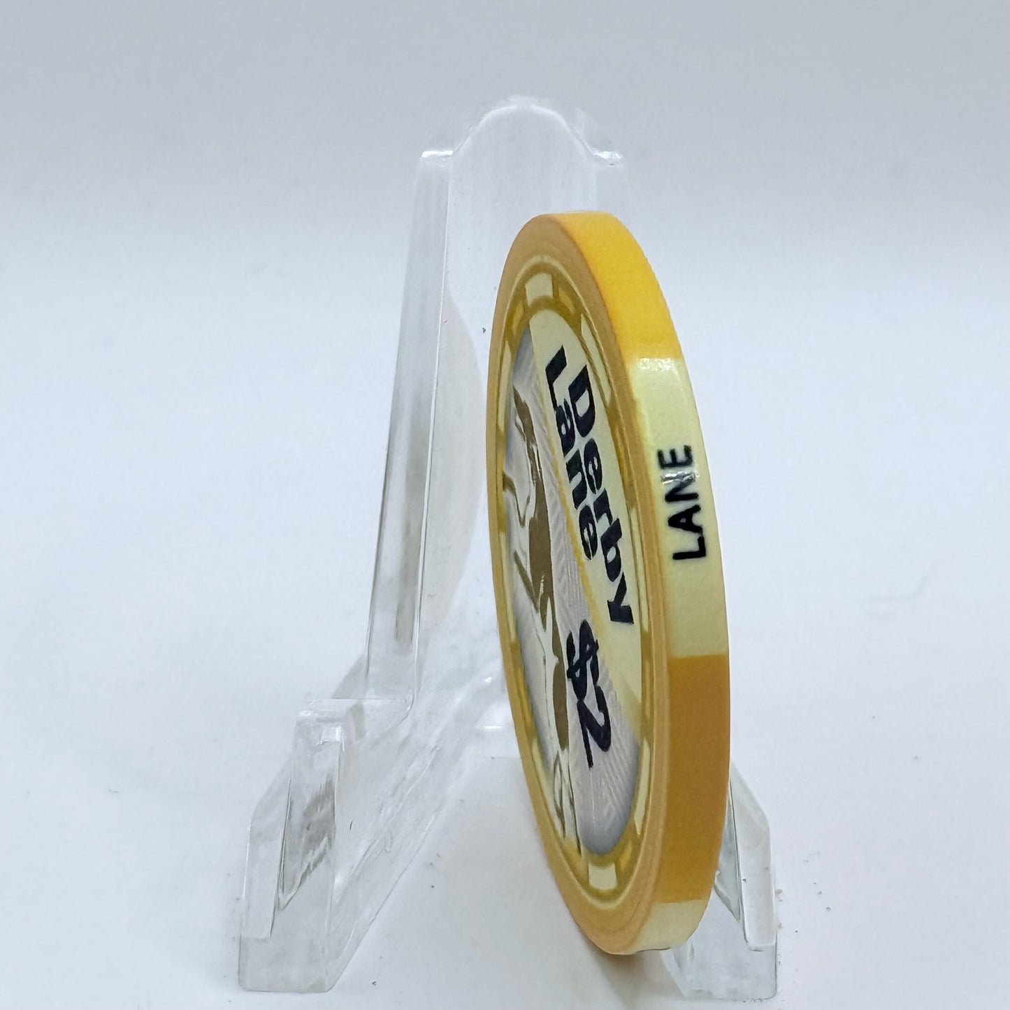 Derby Lane $2 Casino Chip