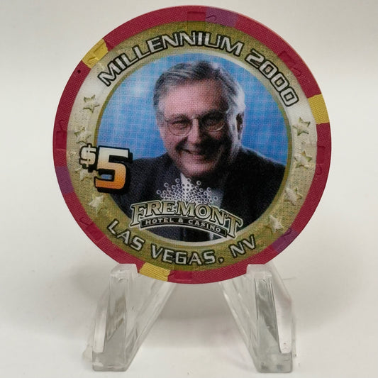 Fremont Las Vegas Nevada 1999 'Millennium' LE $5 Casino Chip V4275