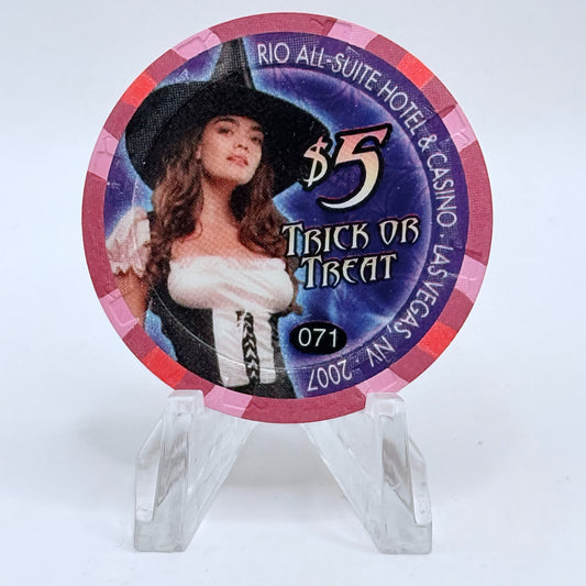 Rio Las Vegas Nevada 2007 'Trick Or Treat' LE $5 Casino Chip E8278