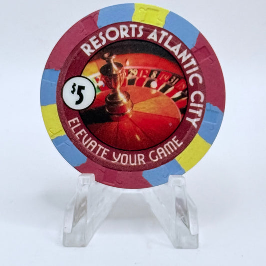 Resorts International Atlantic City New Jersey 2004 $5 Casino Chip