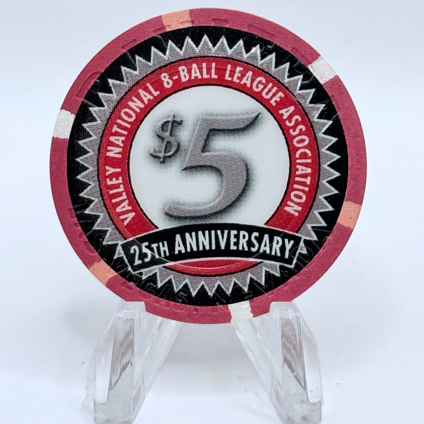 Riviera Las Vegas Nevada 2005 'Eight Ball' LE $5 Casino Chip E8320