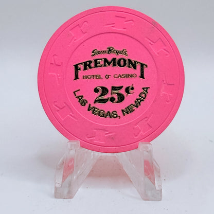 Fremont Hotel Casino Las Vegas Nevada 2010 $.25 Casino Chip E9825