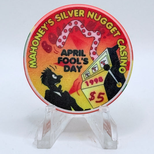 Mahoney's Silver Nugget N. Las Vegas Nevada 1998 'April Fool's' LE $5 Casino Chip V1524