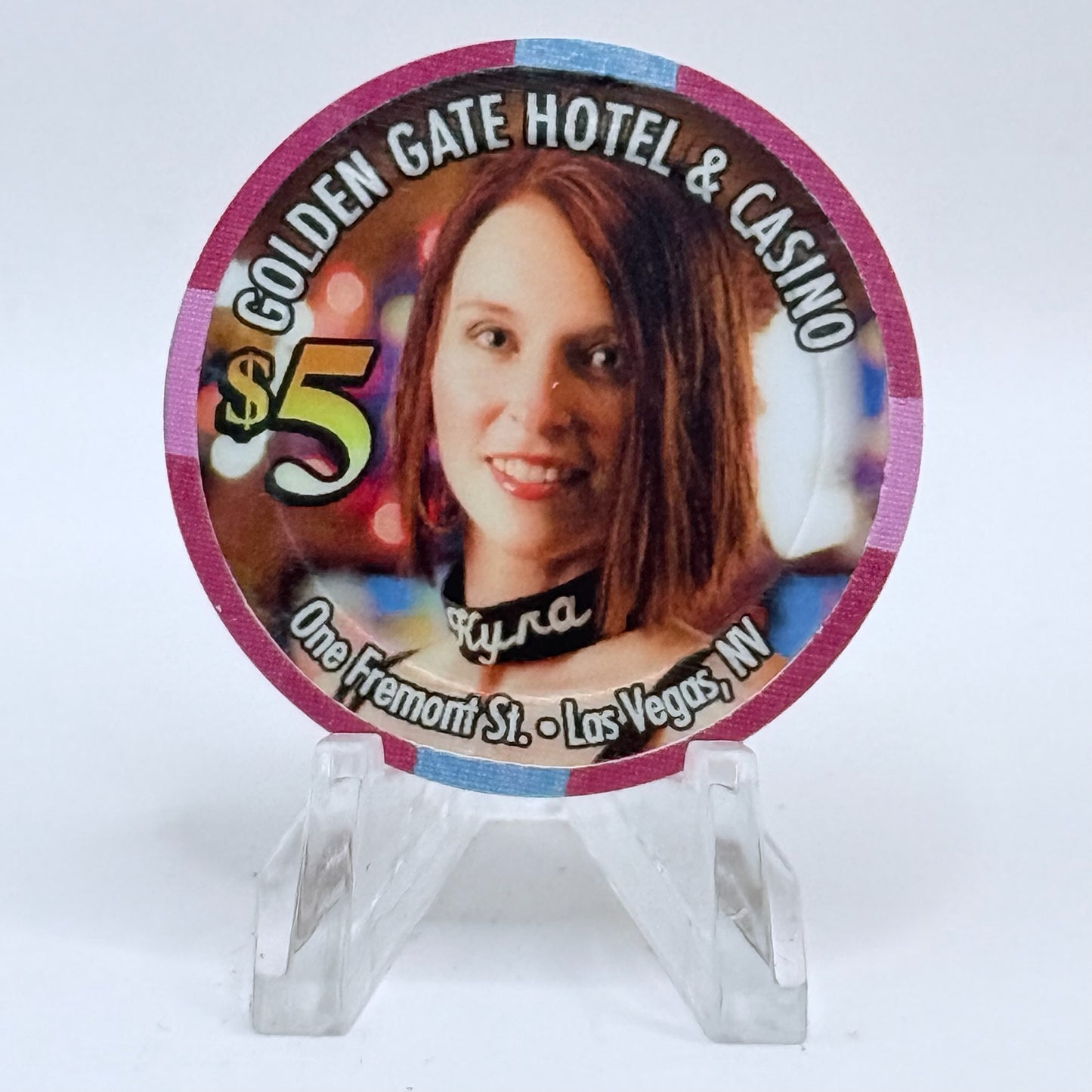 Golden Gate Las Vegas Nevada 2012 'Kyra' Series 5 LE $5 Casino Chip D0551