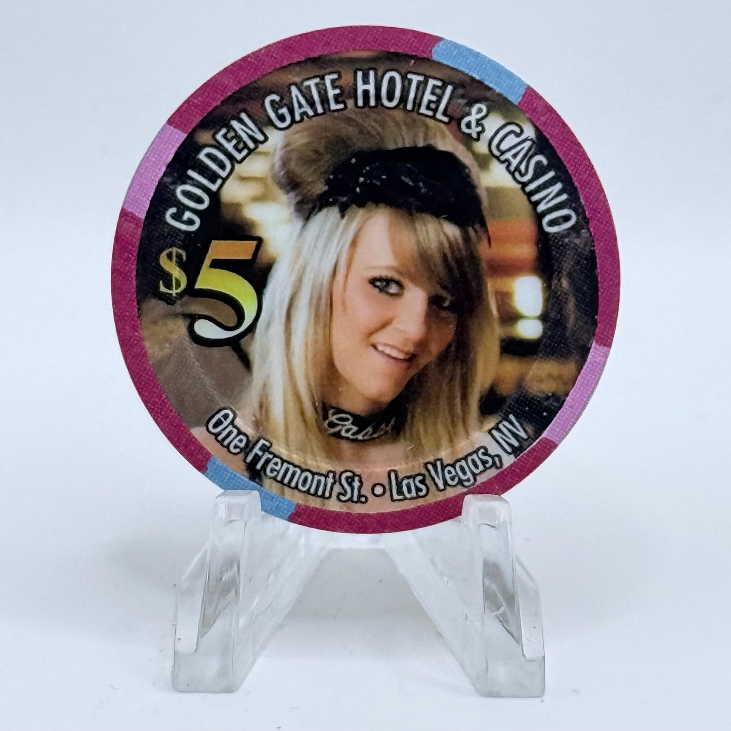 Golden Gate Las Vegas Nevada 2011 'Gabby' Series 5 LE $5 Casino Chip D0287