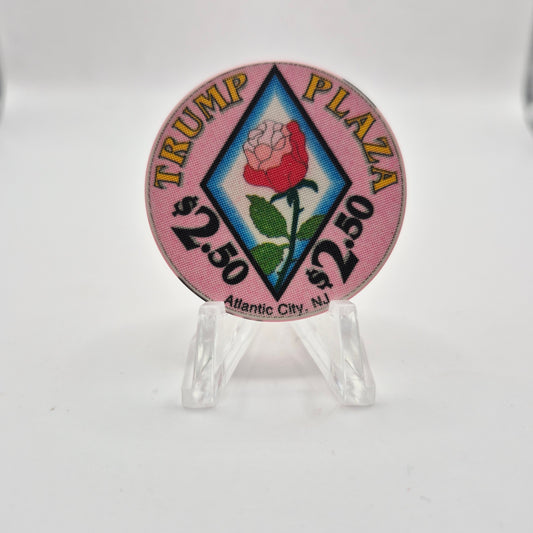 Trump Plaza Resort Casino Atlantic City New Jersey 'Linen' $2.50 Casino Chip