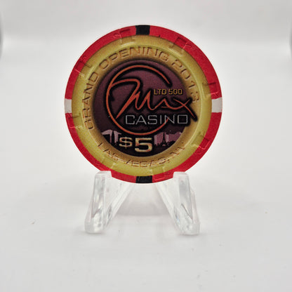 Max Hotel Casino Las Vegas Nevada 2013 'Grand Opening' $5 Casino chip D1319