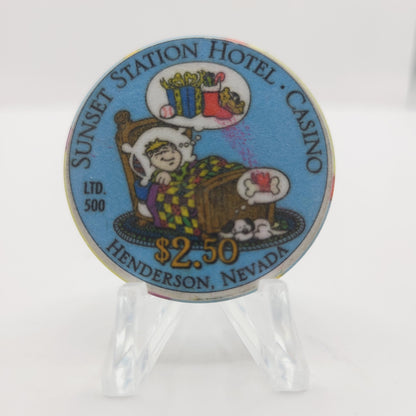 Sunset Station Hotel Casino Henderson Nevada 2002 "Christmas" $2.50 Casino Chip E2706 LTD 500
