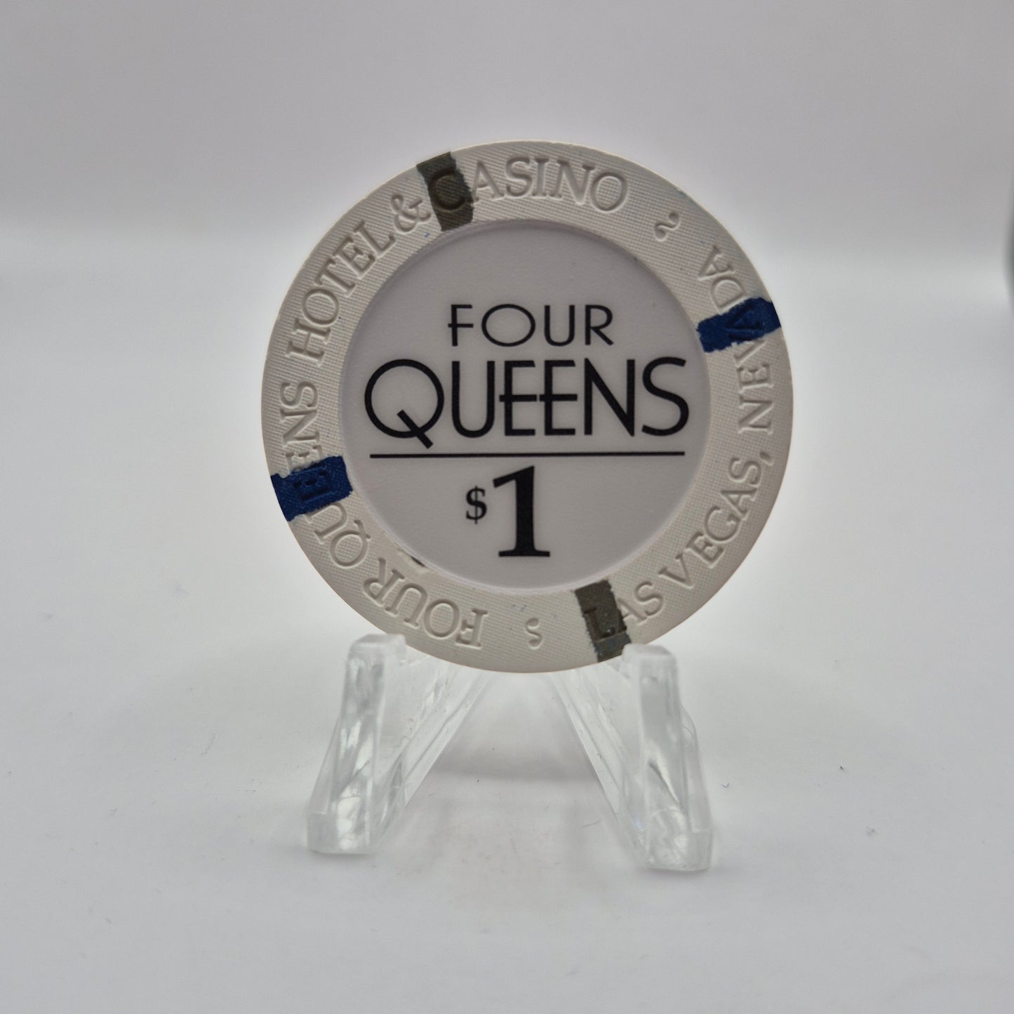 Four Queens Hotel Casino Las Vegas Nevada 2000 $1 Casino Chip V6291