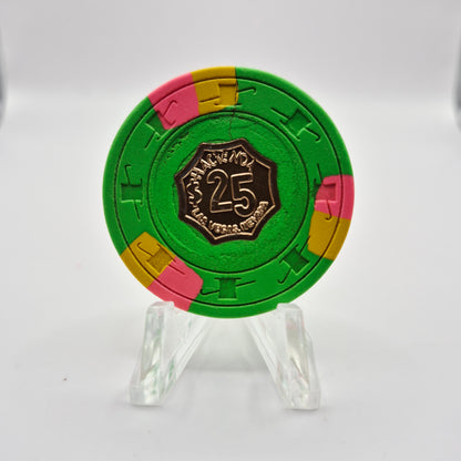 Hacienda Hotel Casino Las Vegas Nevada 1974 $25 Casino Chip N2483 *Crack by yellow insert