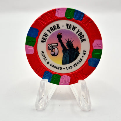 New York New York Las Vegas Nevada 2002 $5 Casino Chip E1663