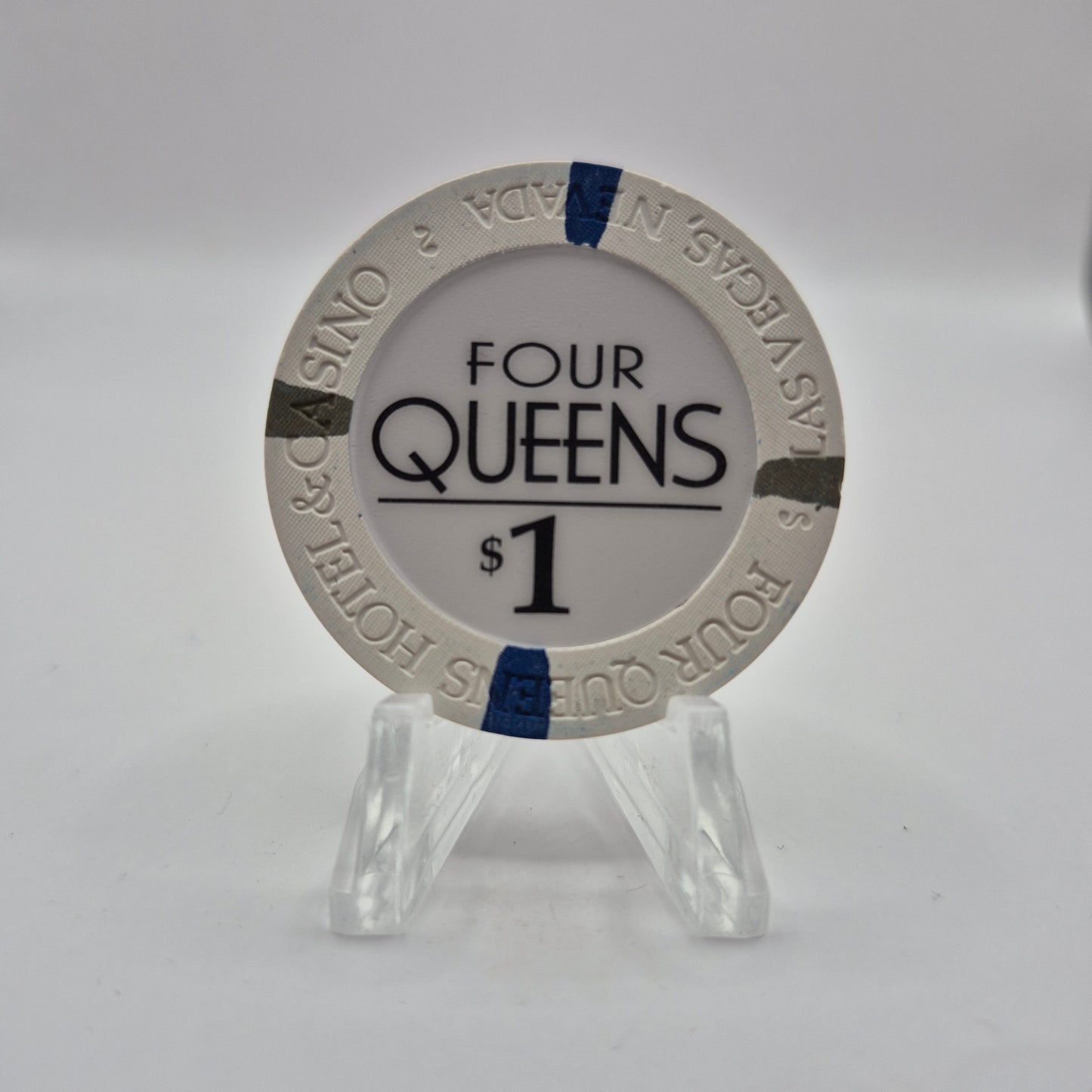Four Queens Hotel Casino Las Vegas Nevada 2000 $1 Casino Chip V6291