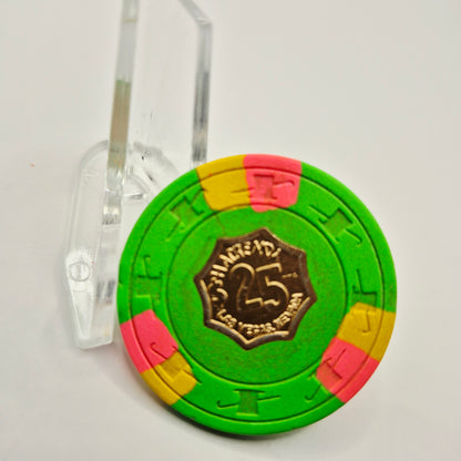 Hacienda Hotel Casino Las Vegas Nevada 1974 $25 Casino Chip N2483 *Crack by yellow insert