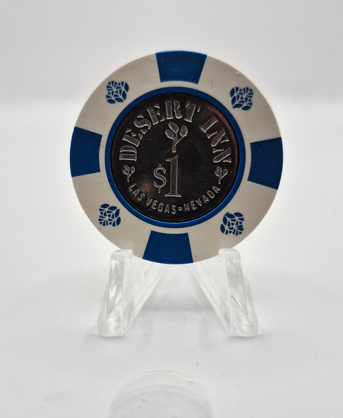 Desert Inn Hotel Casino Las Vegas Nevada 1981 $1 Coin Inlay Casino Chip N1489.S *smooth
