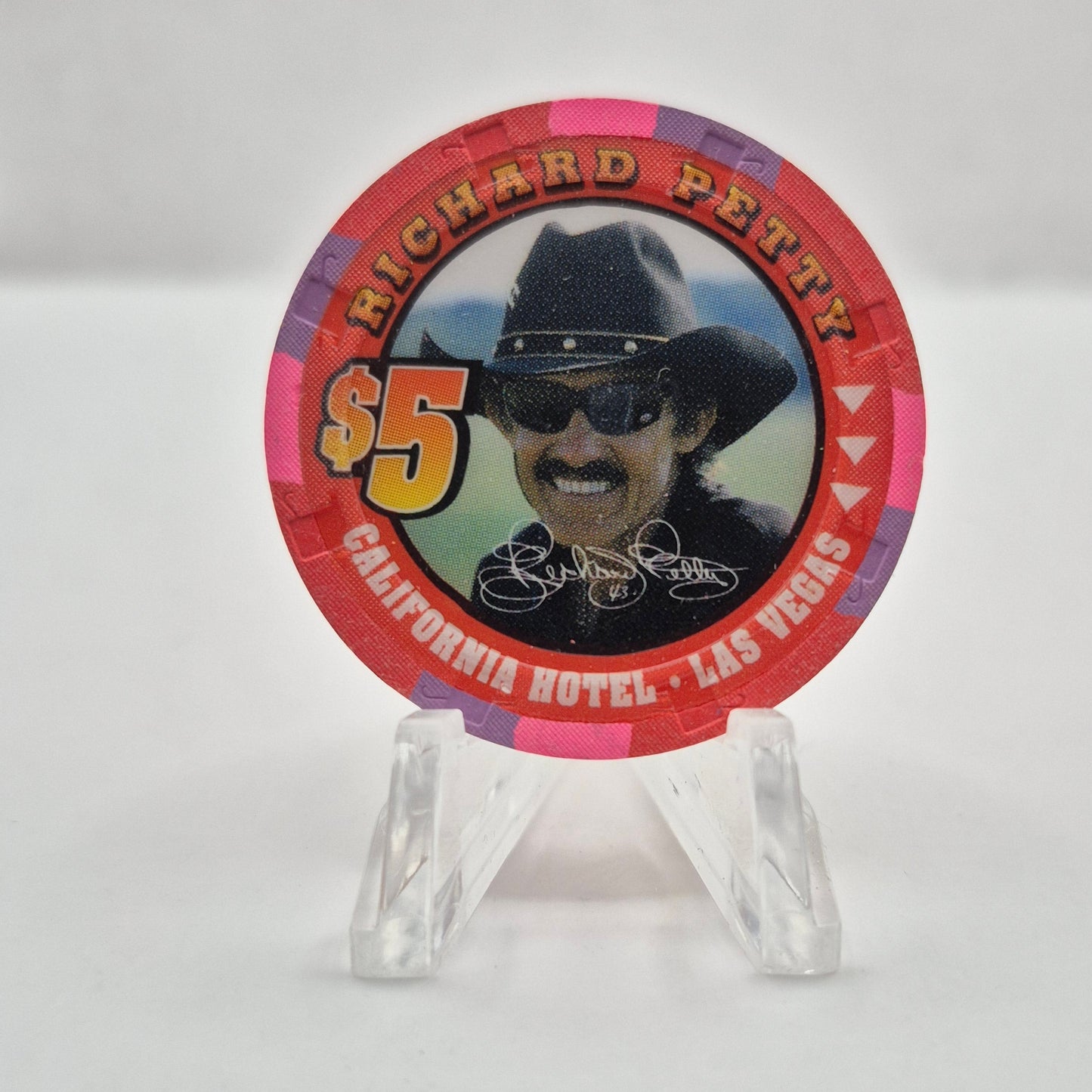 California Hotel Casino Las Vegas Nevada 2000 'Richard Petty' $5 Casino Chip V3826