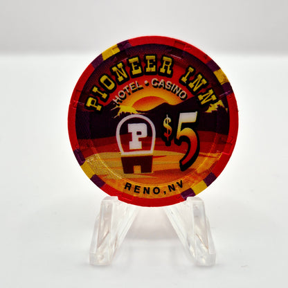 Pioneer Inn hotel casino Reno Nevada 1997 $5 Casino Chip V1310