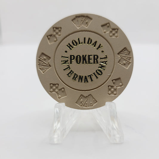 Holiday International Hotel Casino Beige 1977 POKER Casino Chip N8588