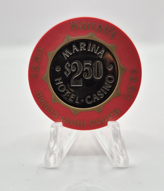 Harrah's Marina Hotel Casino Atlantic City New Jersey $2.50 Casino Chip
