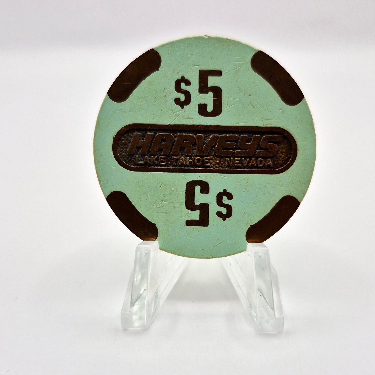 Harvey's "Wagon Wheel" Casino Lake Tahoe Nevada 1986 $5 Casino Chip N5149