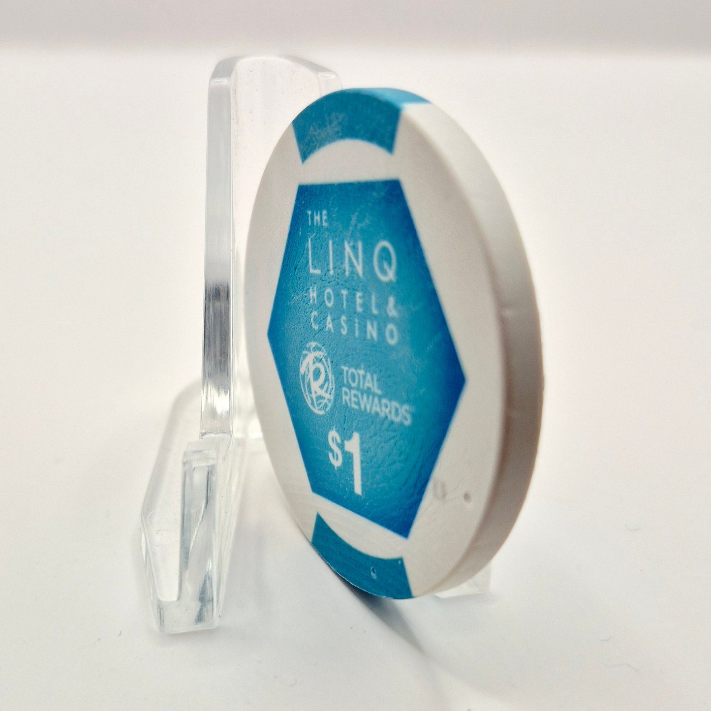 The Linq Hotel Casino Las Vegas Nevada 2014 $1 Casino Chip D1633 (Total Rewards)