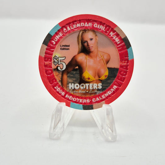 Hooters Hotel Casino Las Vegas Nevada 2006 'Miss June Calendar Girl Kami' $5 Casino Chip E5134
