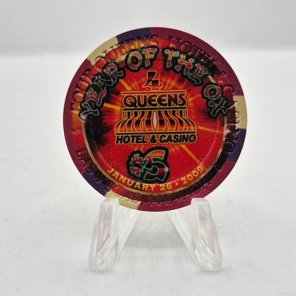 Four Queens Hotel Casino Las Vegas Nevada 2009 'Year of the Ox' $5 Casino Chip E7947 LTD 500