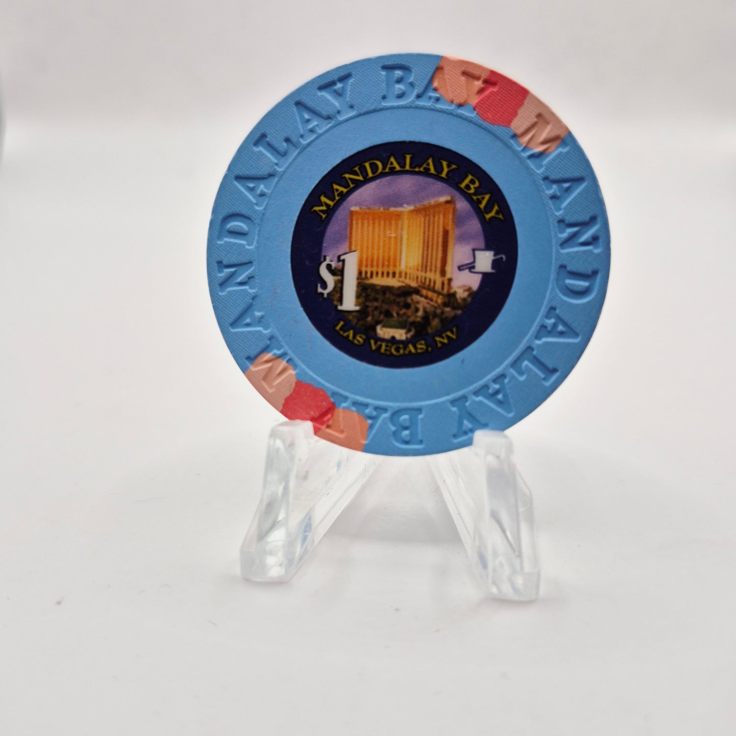 Mandalay Bay Casino Las Vegas Nevada 2010 "Small Inlay" $1 Casino Chip E9710
