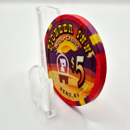 Pioneer Inn hotel casino Reno Nevada 1997 $5 Casino Chip V1310