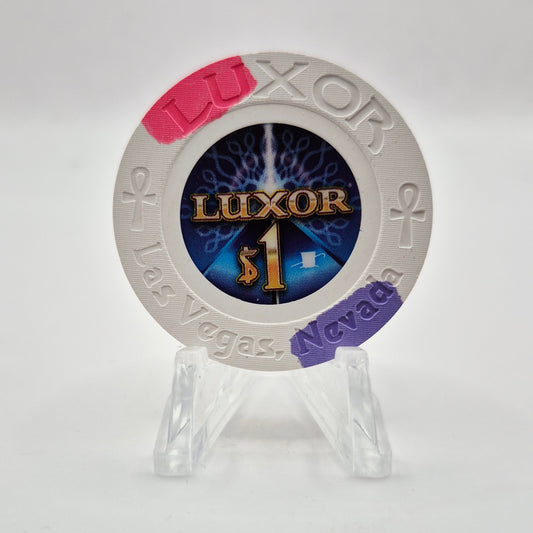 Luxor Hotel Casino Las Vegas Nevada 2010 $1 Casino Chip E9469