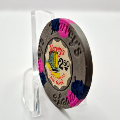Harvey's "Wagon Wheel" Casino  Lake Tahoe Nevada 1974 $2.50 Casino Chip N6782