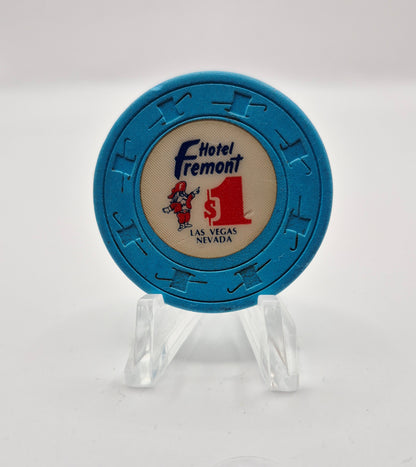 Fremont Hotel Casino Las Vegas Nevada $1 Casino Chip N1641 "worn"