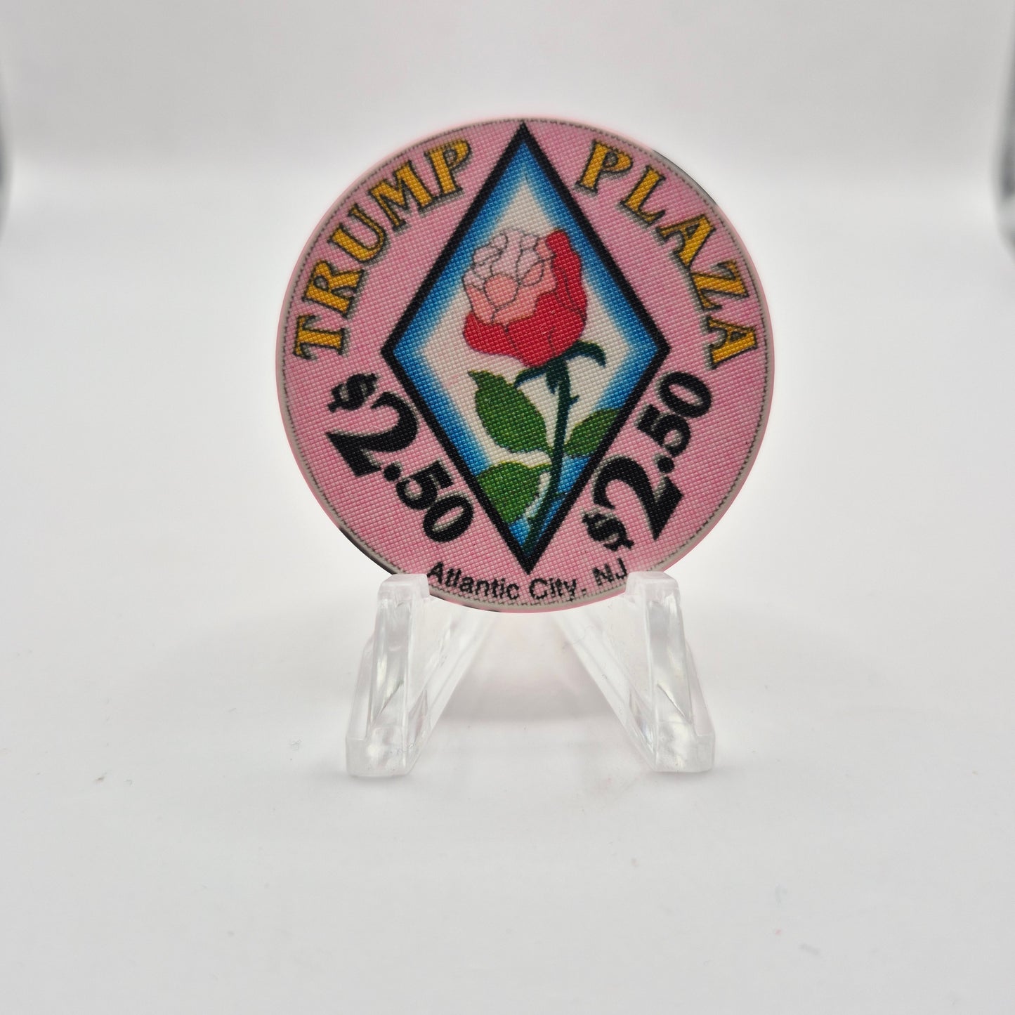 Trump Plaza Resort Casino Atlantic City New Jersey 'Linen' $2.50 Casino Chip