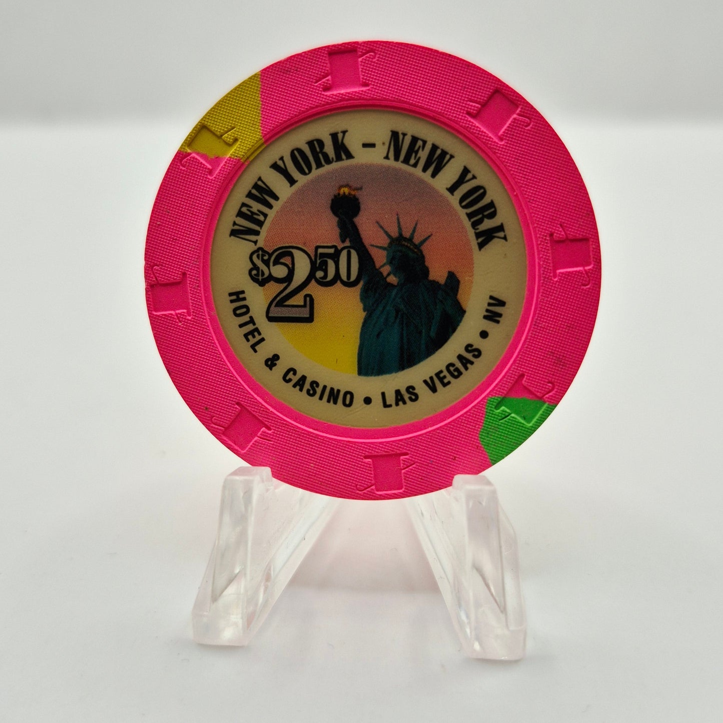 New York New York Hotel Casino Las Vegas Nevada 1997 $2.50 Casino Chip V9225