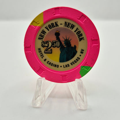 New York New York Hotel Casino Las Vegas Nevada 1997 $2.50 Casino Chip V9225